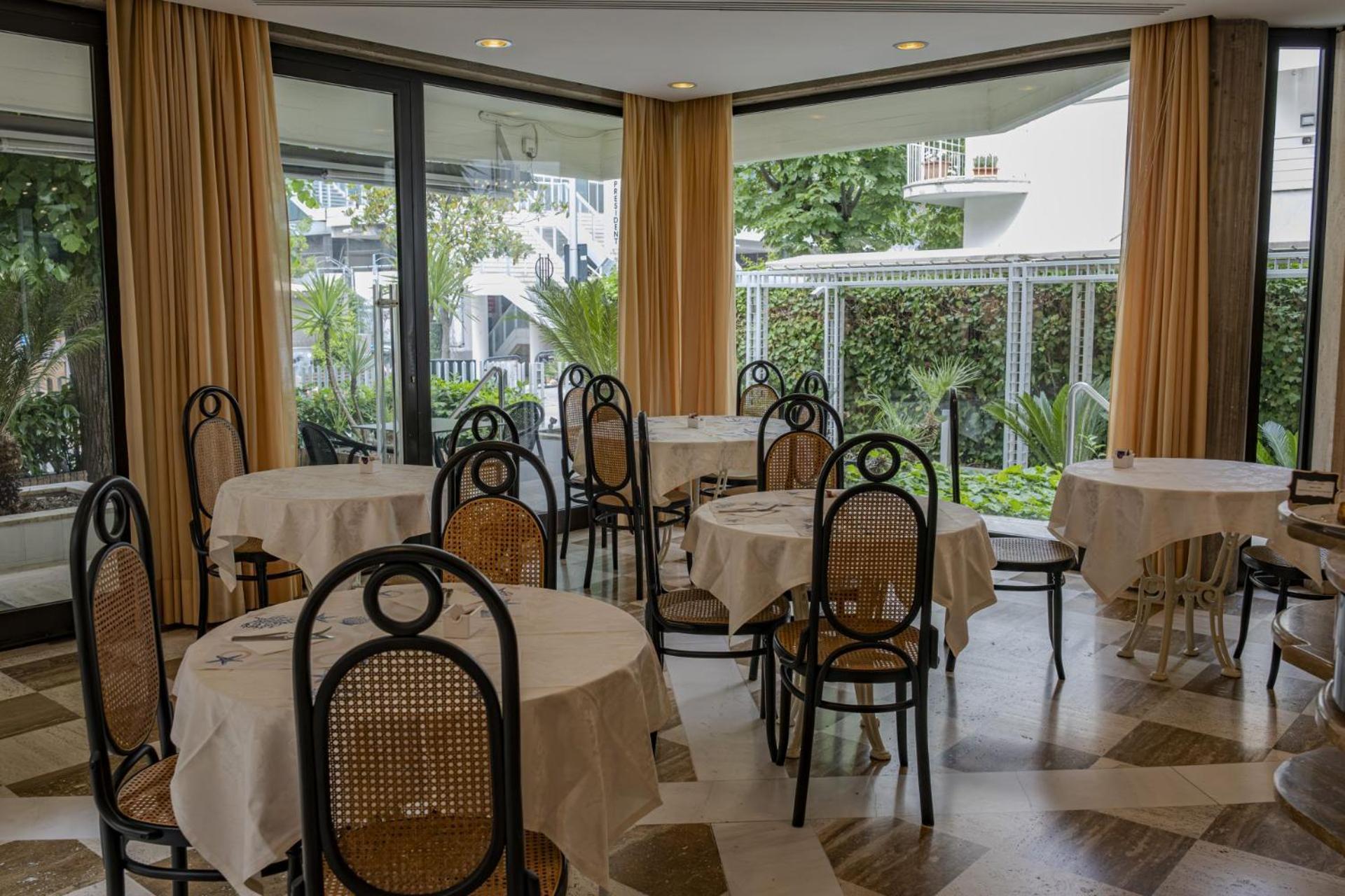 Hotel President - Vintage Hotel In Centro Riccione Dış mekan fotoğraf
