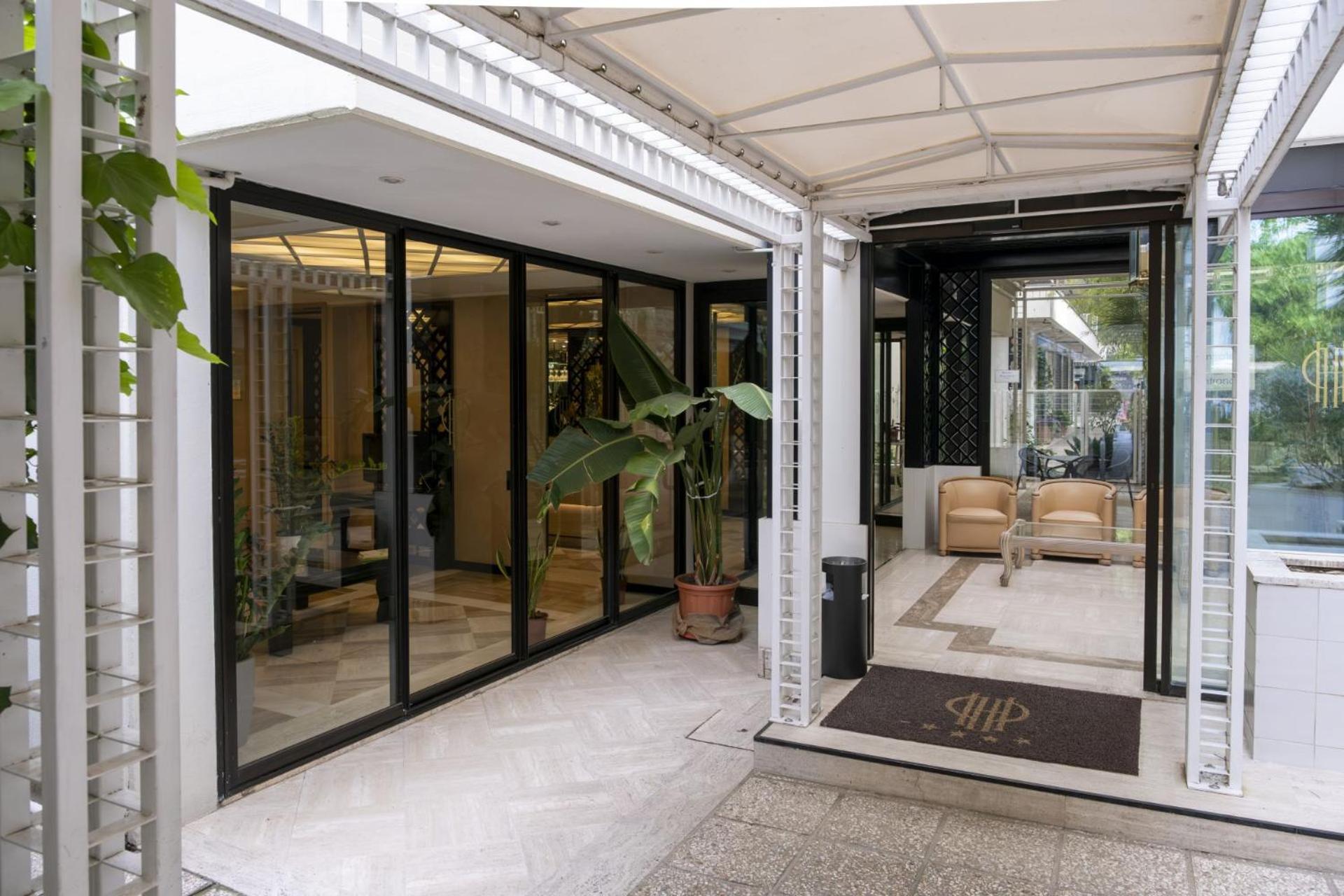 Hotel President - Vintage Hotel In Centro Riccione Dış mekan fotoğraf