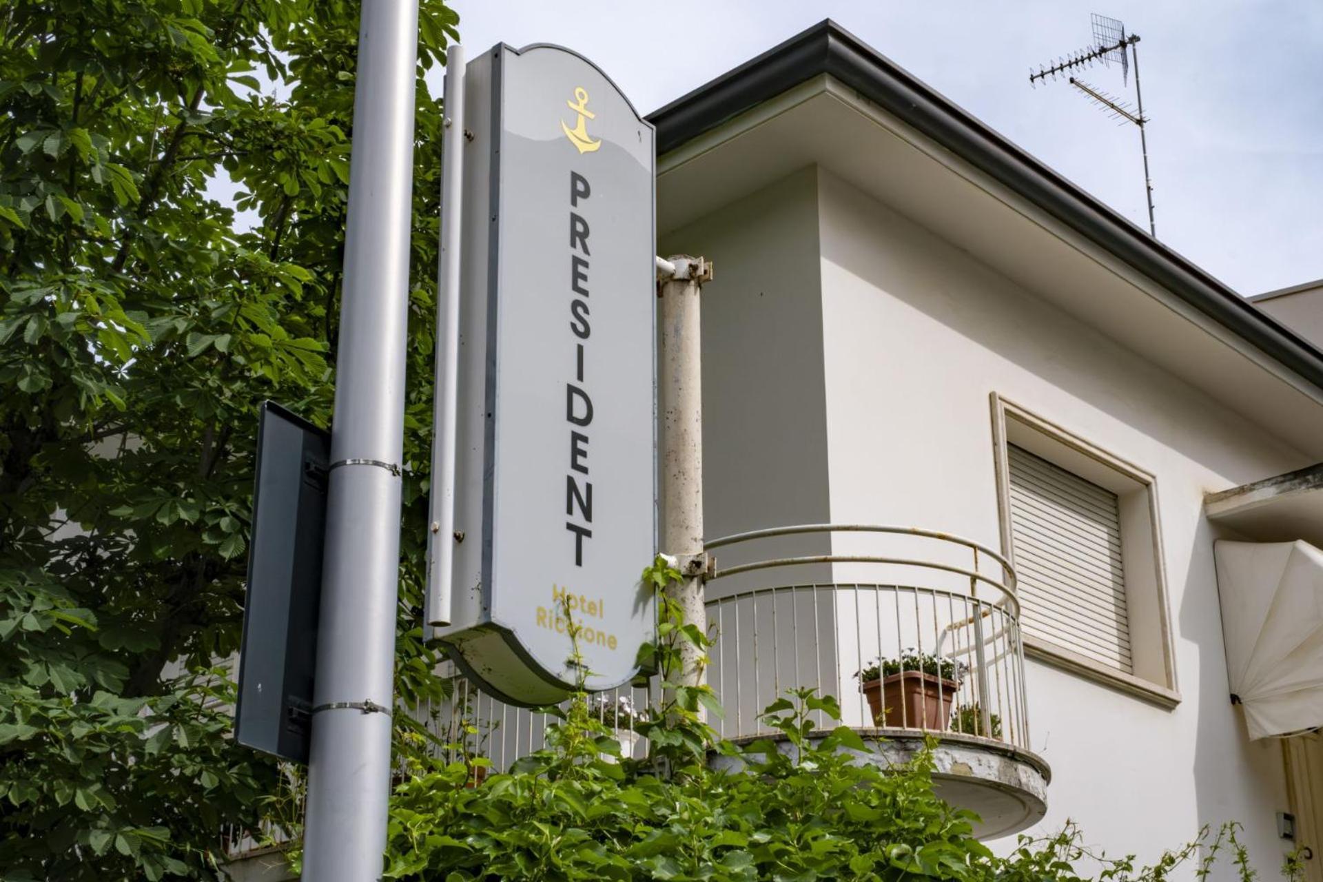 Hotel President - Vintage Hotel In Centro Riccione Dış mekan fotoğraf