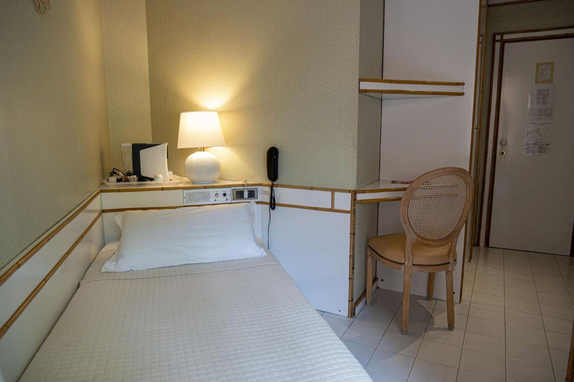 Hotel President - Vintage Hotel In Centro Riccione Oda fotoğraf