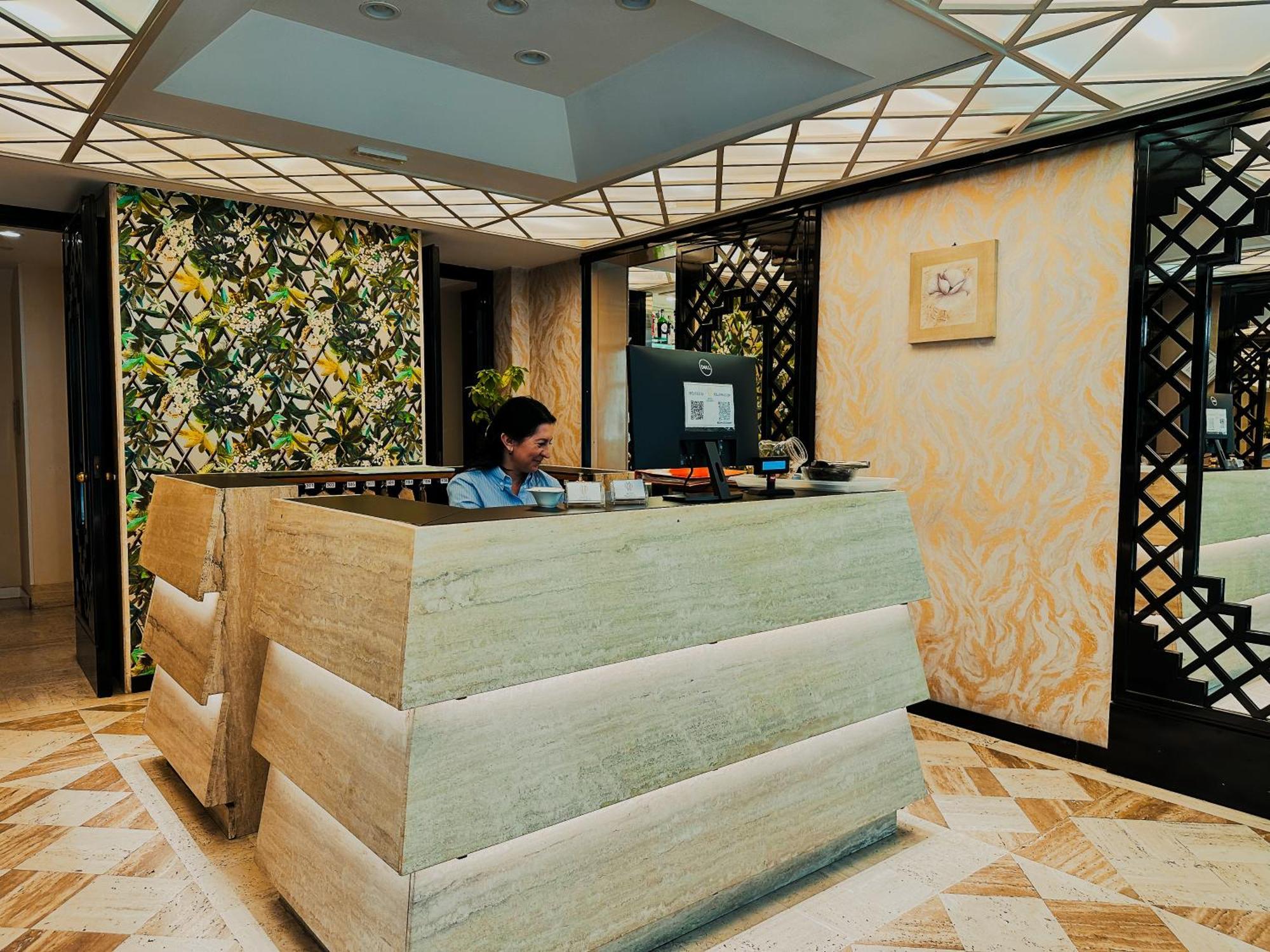 Hotel President - Vintage Hotel In Centro Riccione Dış mekan fotoğraf